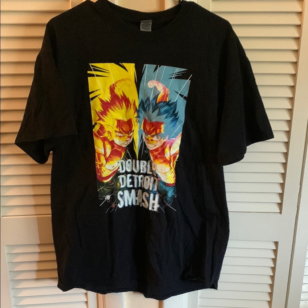 Gildan Anime Graphic Black and Yellow Short Sleeve Tee